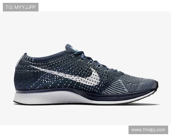 OW世界杯跑鞋引领赛道科技革新与竞速热潮趋势与专业运动装备升级解析