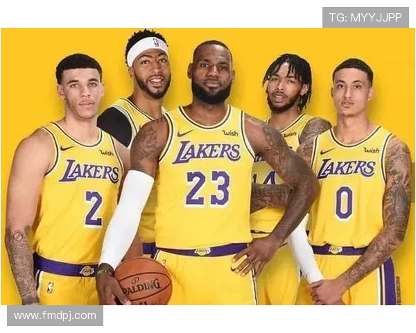 湖人自26年以来战绩17胜13负排名联盟第10进攻效率第6防守效率第16分析